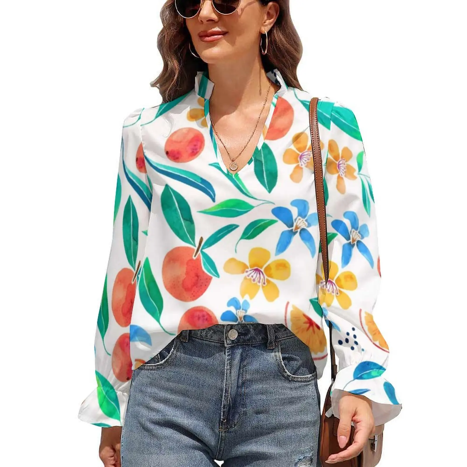 

Женская блузка с длинным рукавом и V-образным вырезом