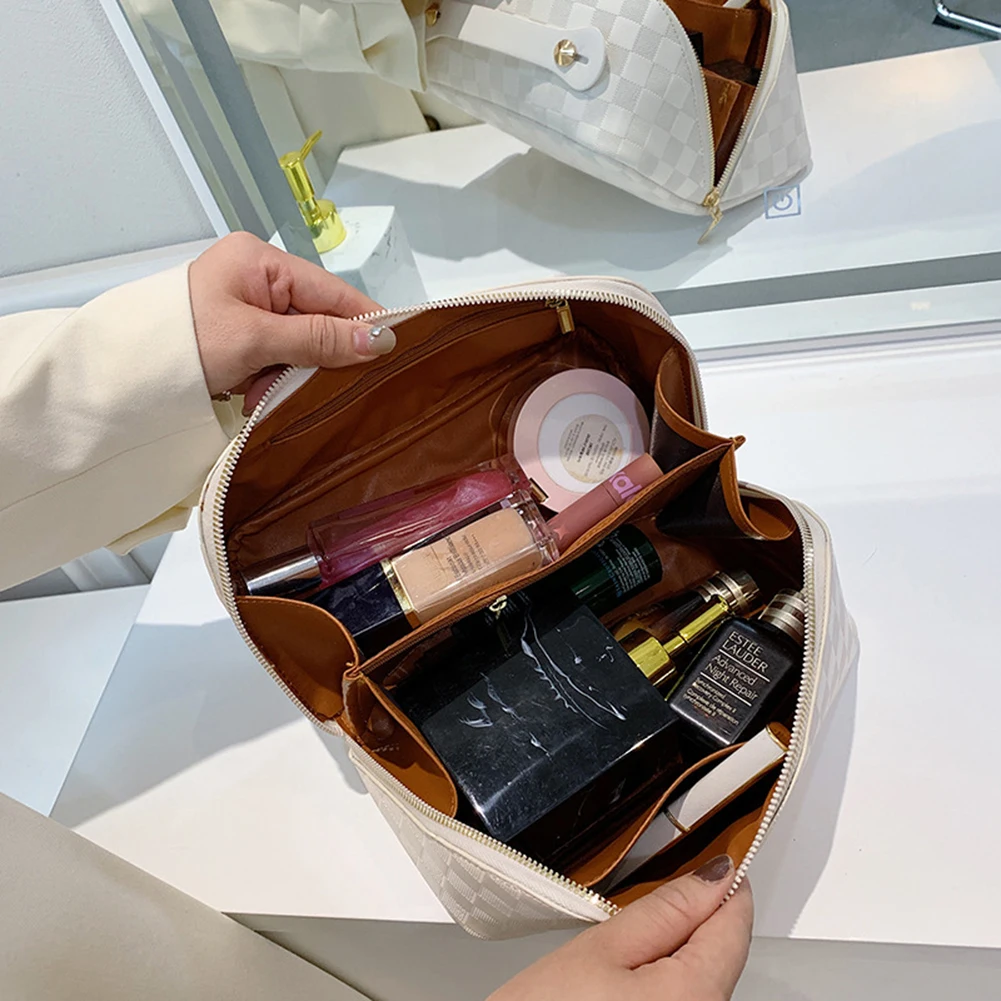 

Stylish Women's Makeup Bag Light Portable Travel Makeup Storage Bag Gift For Birthday Anniversary