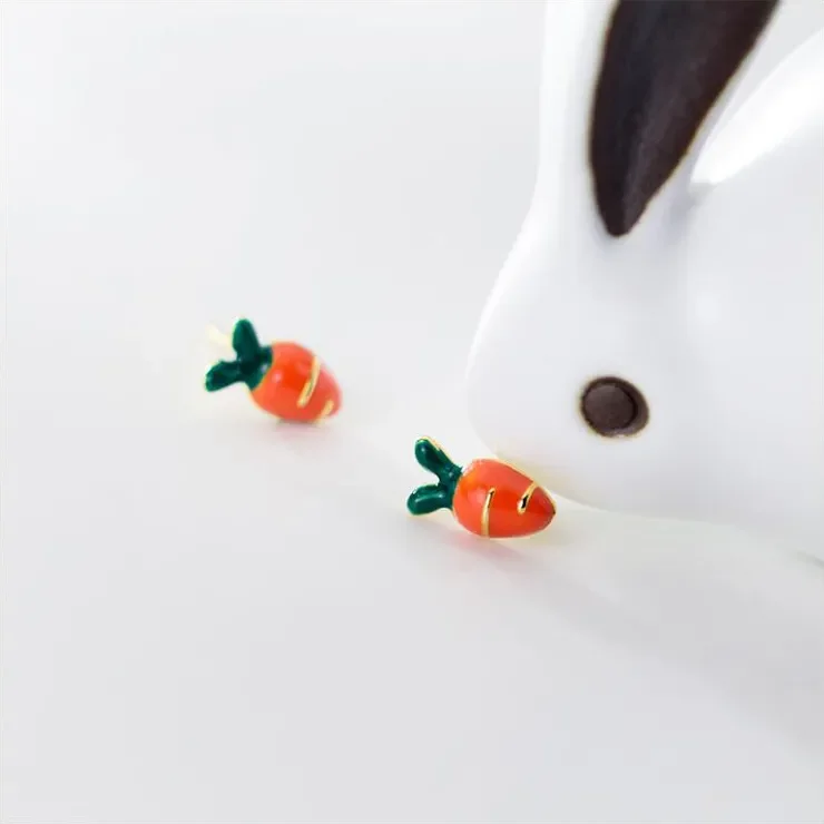 

Delicate Fashion Personality Silver Color Carrot Earrings Short Earrings Earrings Banquet Jewelry Accessories Gift