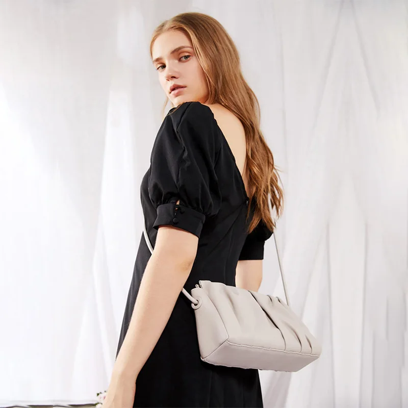 

Luxury Designer Cloud Bag for Women Messenger Bags Geuine Leather Fashion Small Cute Lady Crossbody Bags Bolsa Feminina De Ombro