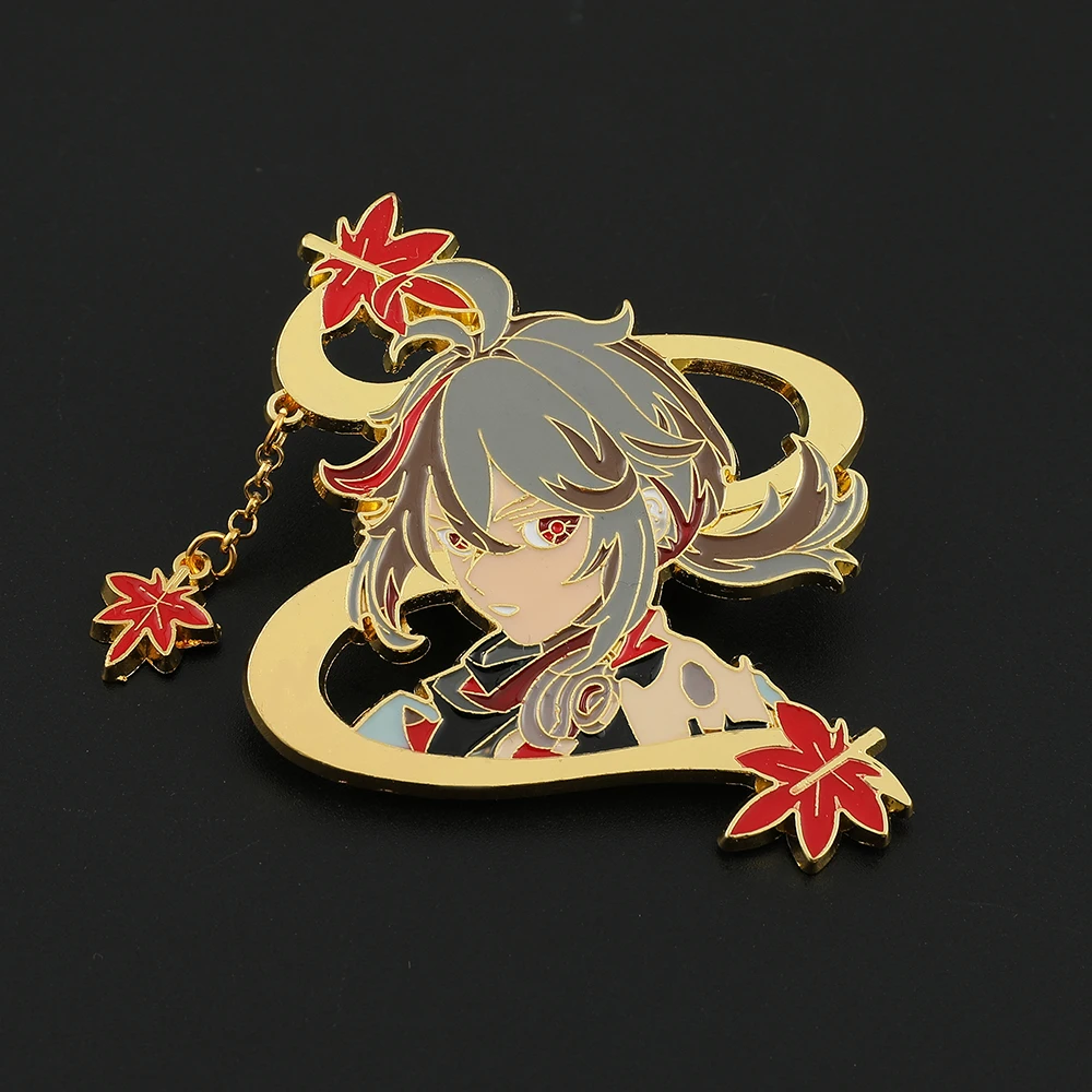 Брошь на пуговице-цепочке с кисточкой Genshin