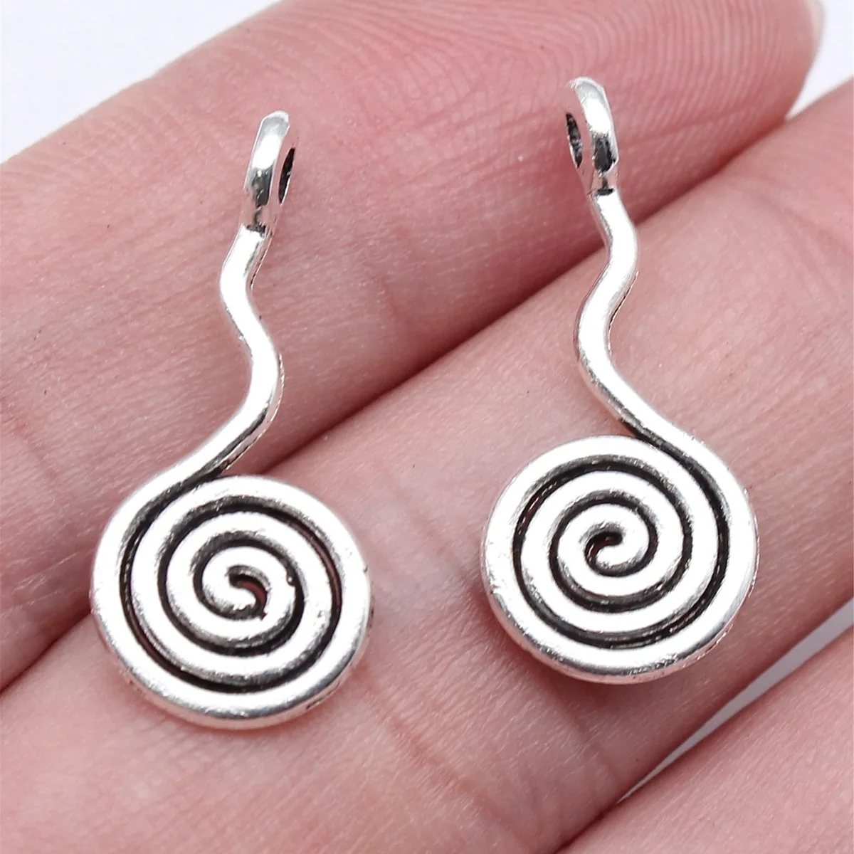 20 шт. 24x11 мм Спиральные вихревые Подвески WYSIWYG античного серебра для изготовления