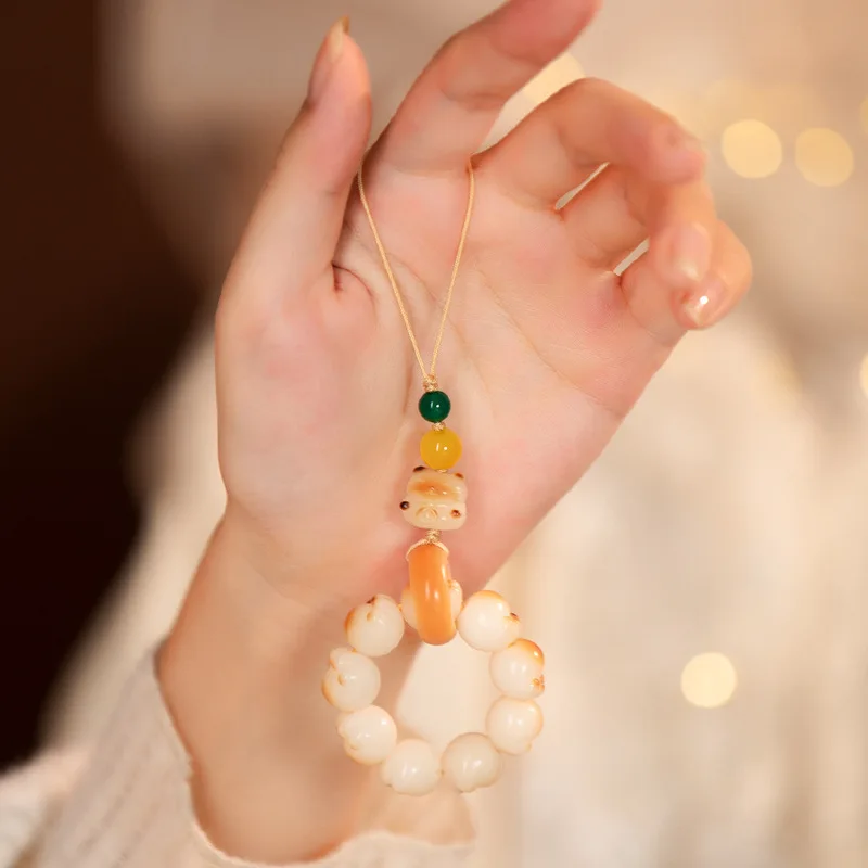 

Small Twist Pearl Bodhi Hand String Mobile Phone Key Pendant Charcoal Burned White Jade Bodhi Root Cat Claw Accessories Girl