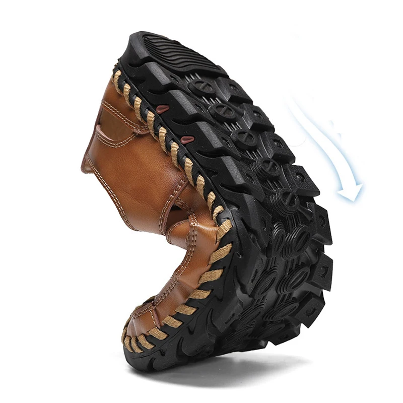 Мужские сандалии Новинка лета 2022 легкая и удобная Пляжная обувь с отверстиями