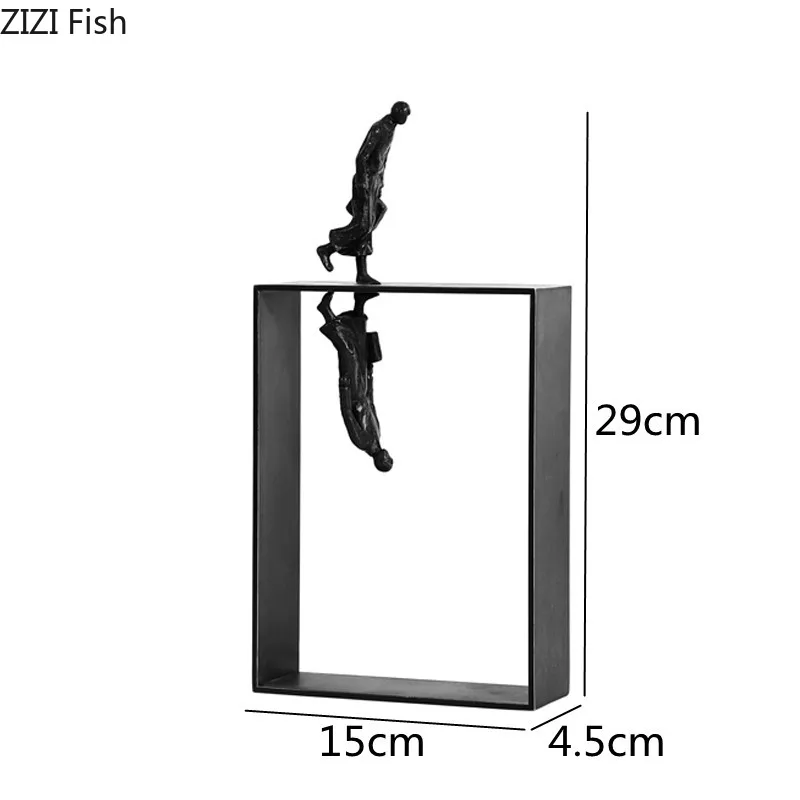 

Металлическая статуэтка