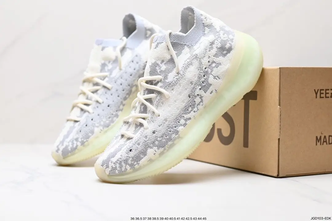 Спортивные и повседневные кроссовки Adidas для мужчин женщин.