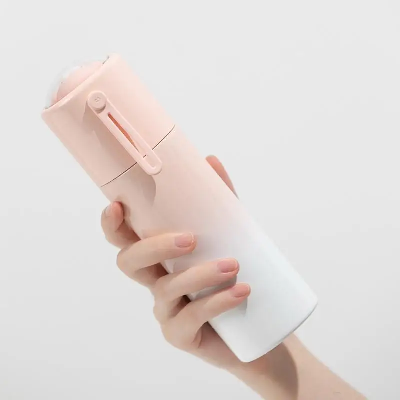

Термос с кошачьими когтями и USB-зарядкой
