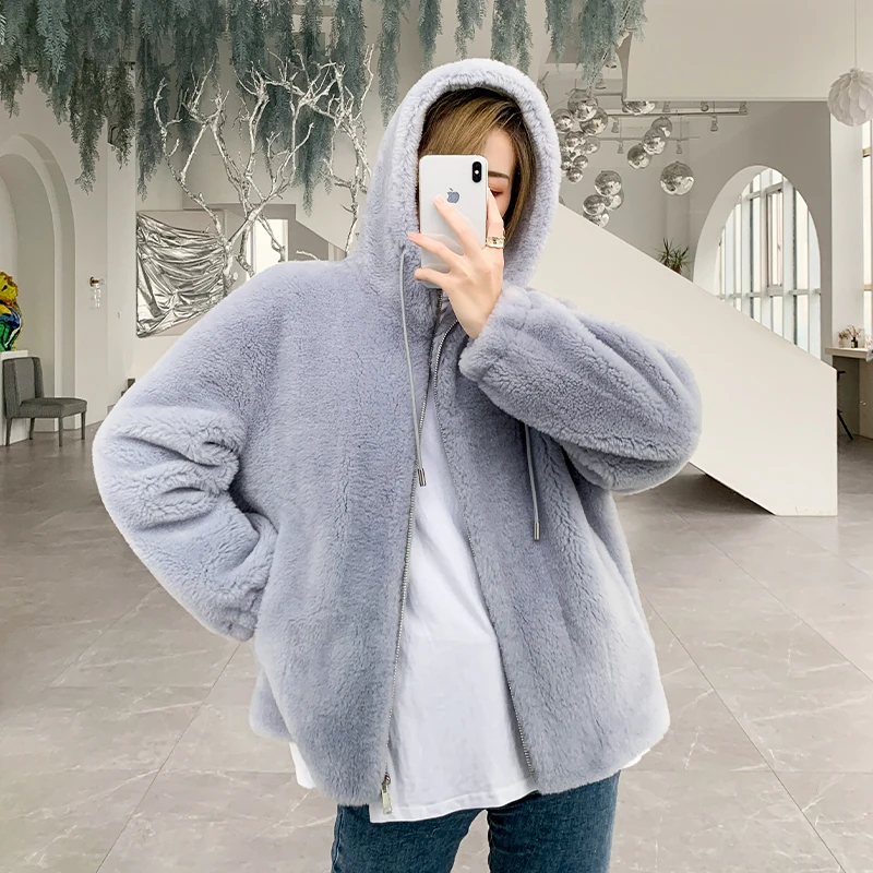 

Women Natural Genuine Sheep Shearing Coats Winter Casual Hooded Solid Warm Women Jackets Chic Loose Korean Fashion Coat Q100