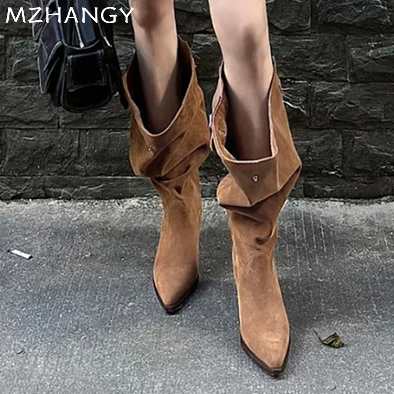 Женские замшевые высокие сапоги с острым носком дизайнерские массивные туфли на