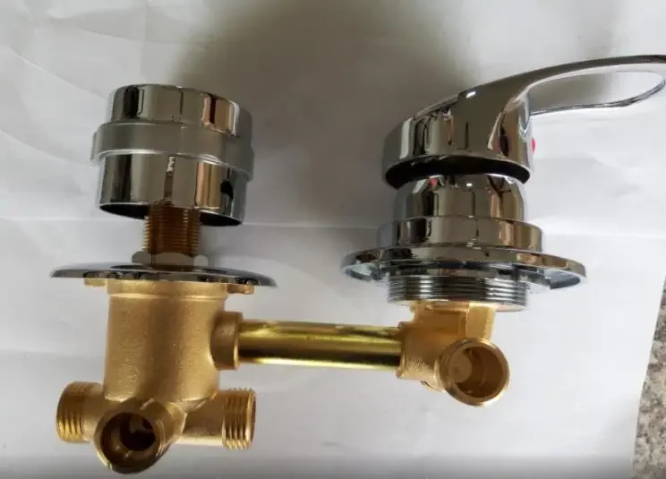 Латунный смеситель для душа Vidric 2/3/4/5 варианта винт/Интубация душевая кабина