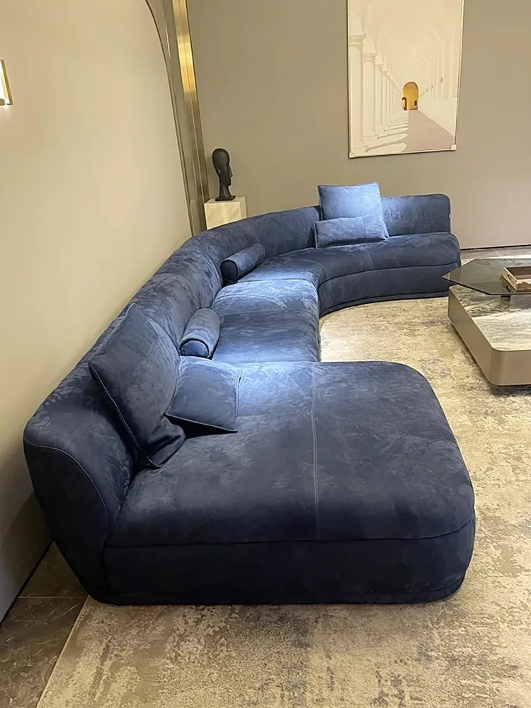 Изогнутый тканевый диван особой формы светильник экстравагантный Чрезвычайно