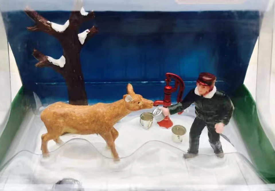 

Resin figure mental psychological sand table game box court therapy feeding feed dear