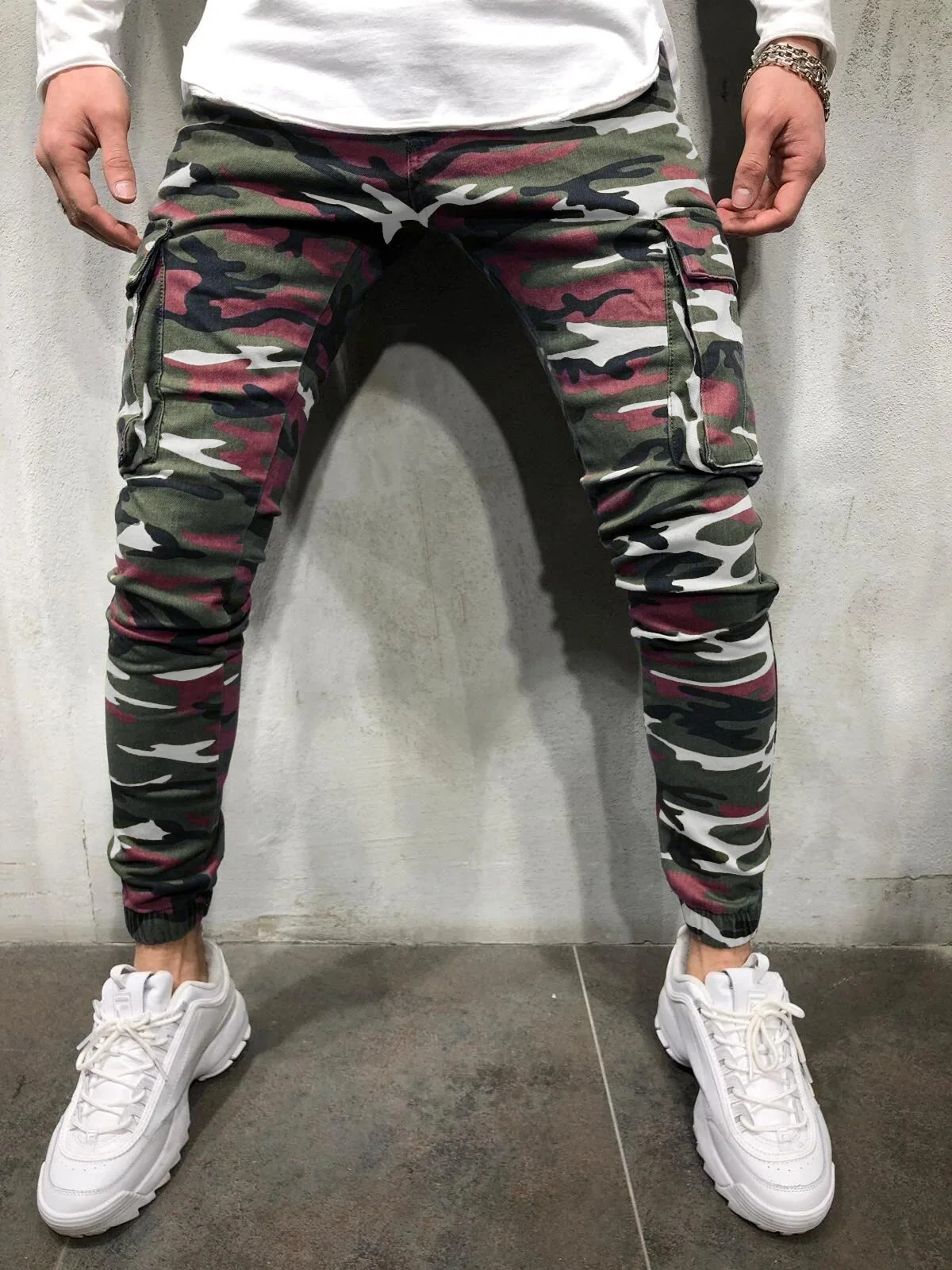 

Fashion Men's Camouflage Jeans Slim Fit Multi-pocket Overalls Army Trousers Casual Camo Jogging Pants for Men