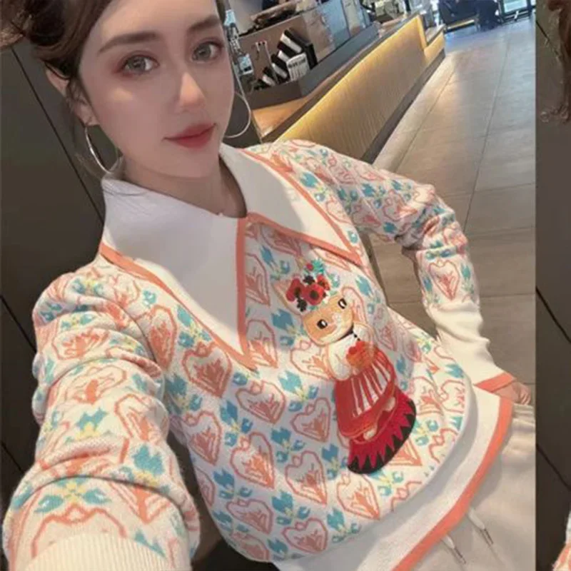 Вязаный свитер с кукольным воротником и длинными рукавами для женщин