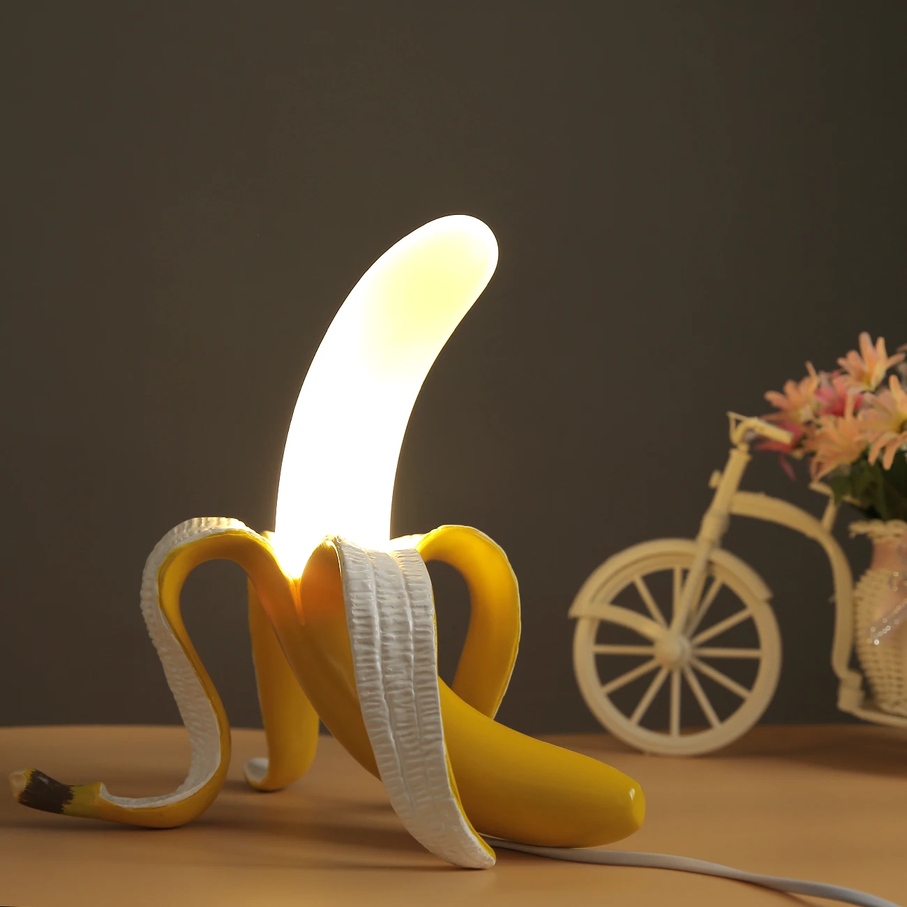 

Banana Lights Art Deco Table Lamps For Living Room Glass Lampshade Table Lighting Fixture Bedroom Bar Decor LED Nightstand Lamp