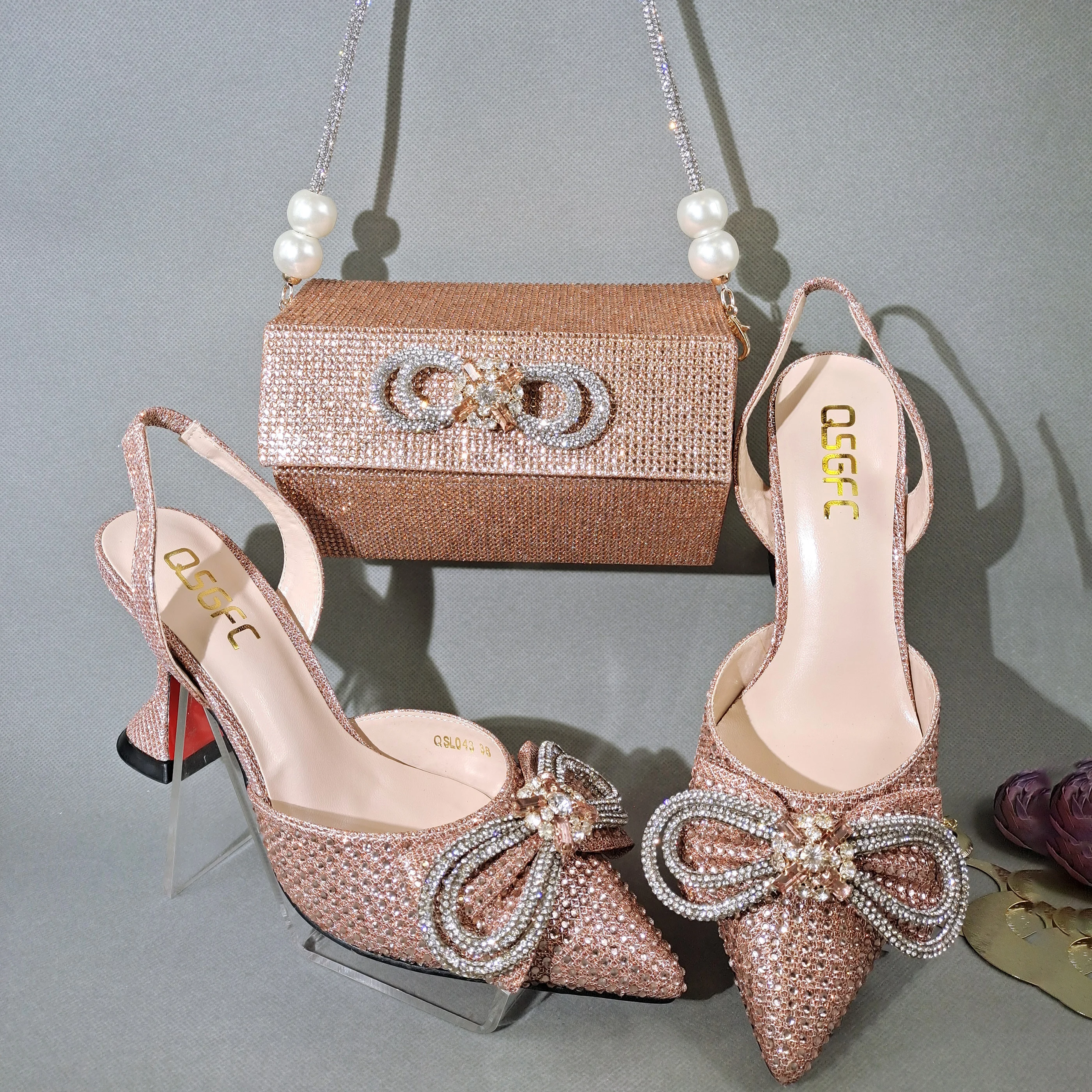 

QSGFC 2022 Popular Peach Color Pointed Wine glass heel Design Ladies Shoes Dual-Use Ladies Bags Wedding Party Shoes Bag