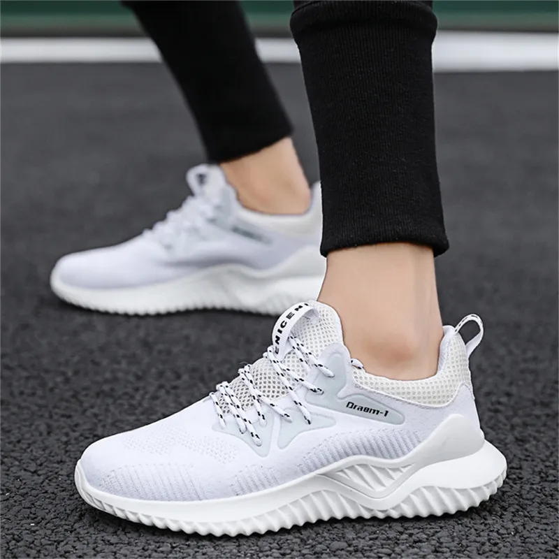 Men's Fashion Outdoor Sneakers Casual Breathable Mesh Running Shoes White Sports Shoes Size:39-45