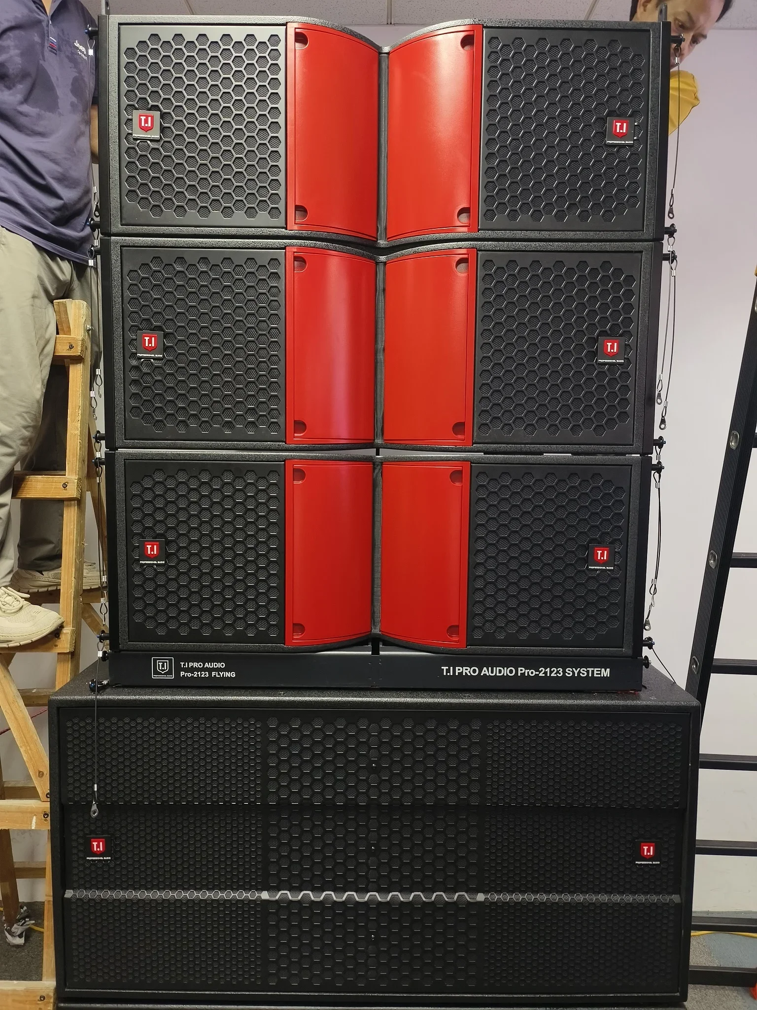 Аудиолинейный массив Pro-2123