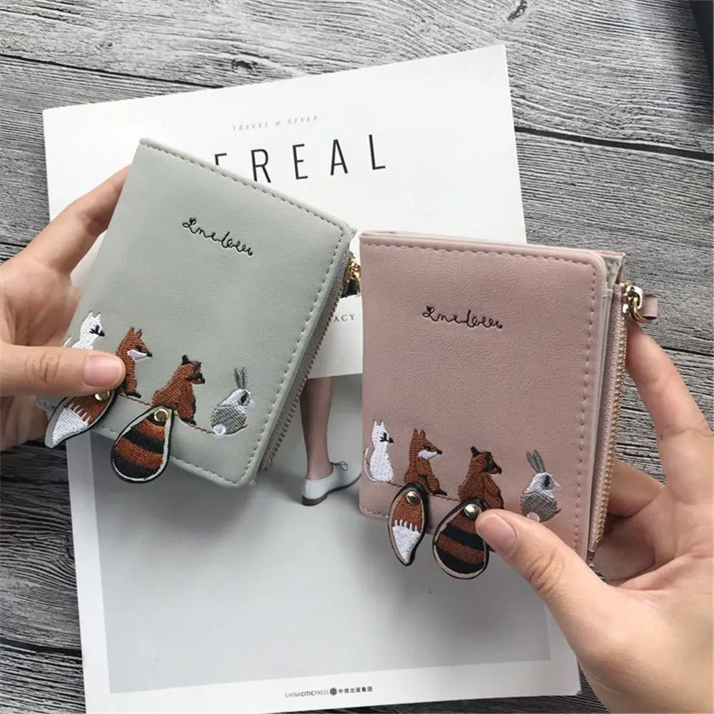 

Женский кошелек на молнии с милым рисунком лисы, кошельки для монет, держатель для карт из искусственной кожи, портативный клатч, короткий к...