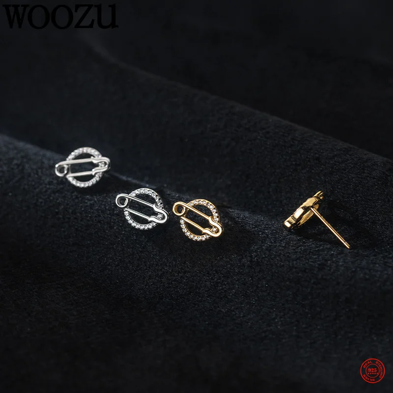 

Женские серьги-гвоздики из серебра 925 пробы