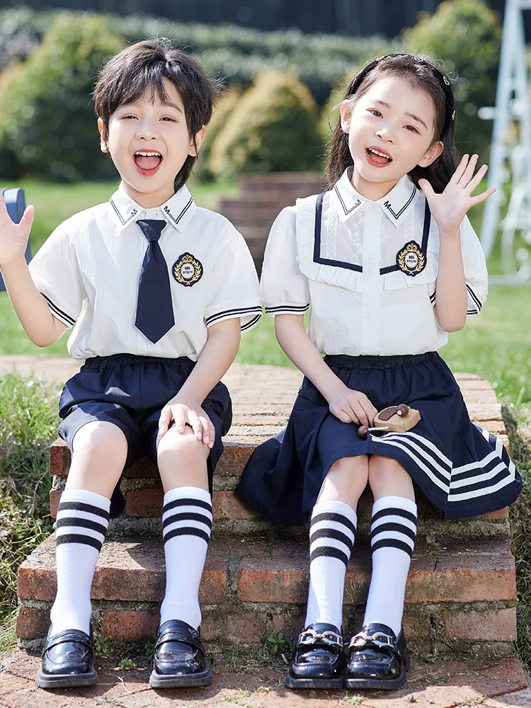 

Kindergarten uniforms, summer attire, British college style children's choir class uniforms, graduation photos, primary school