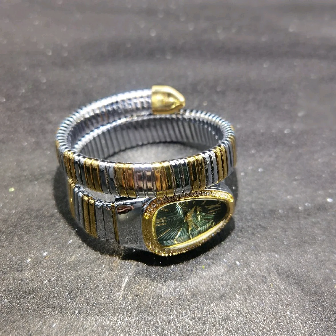 MISSFOX Snake Head Woman Wristwatch Gold And Silver Bracelet Watches Lady Green Dial Diamond Fashion Party Women Quartz Watches enlarge