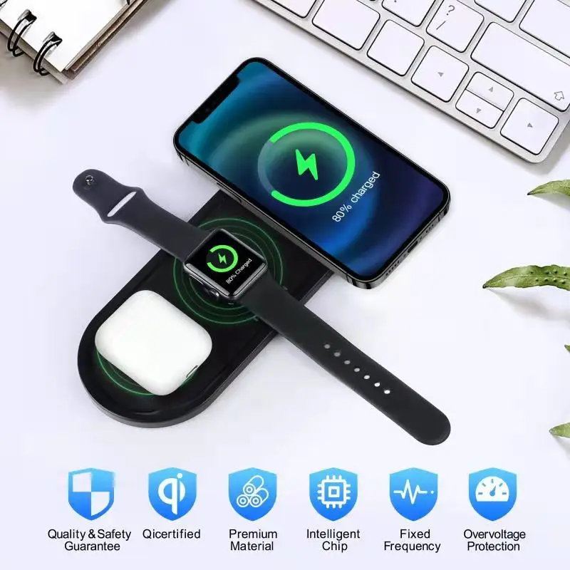 

Black Three-in-one Wireless Charger Applicable To IPhone Watch Headphone Foldable Charging Dock Station for Airpods Pro IWatch