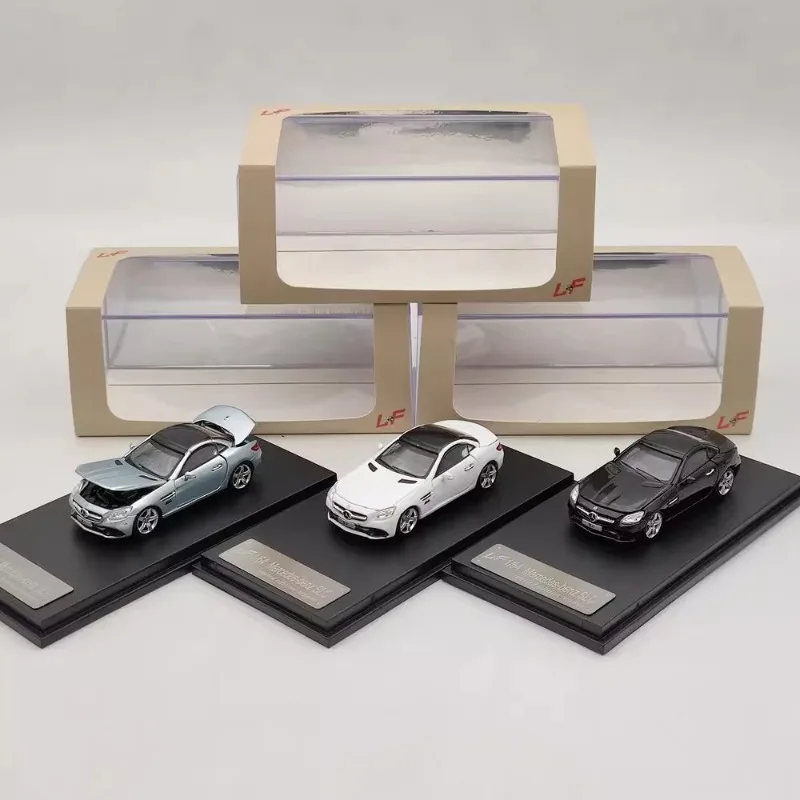 Модель автомобиля Mercedes Benz SLC литый под давлением в масштабе 1/64 полностью открытая