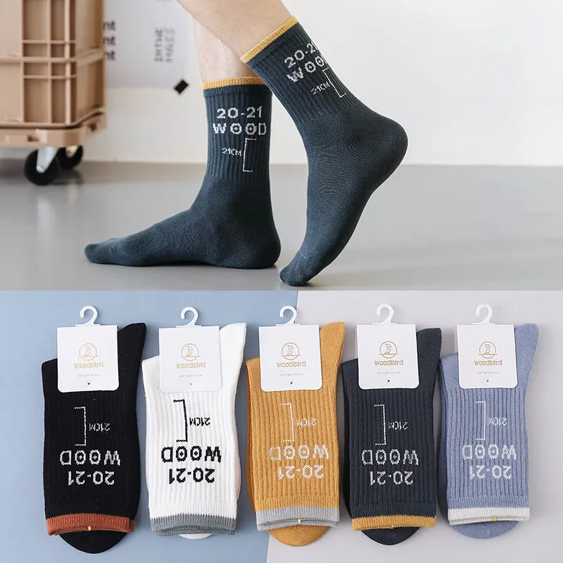 

2022 New Mid Tube Stockings Trendy English Letter 2021 Pattern Korean Style Sport Socks for Men Cotton 1Pair Breathable Elastic