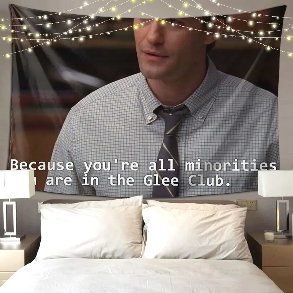 Потому что вы все из меньшинств. Вы находитесь в Glee клубный гобелен