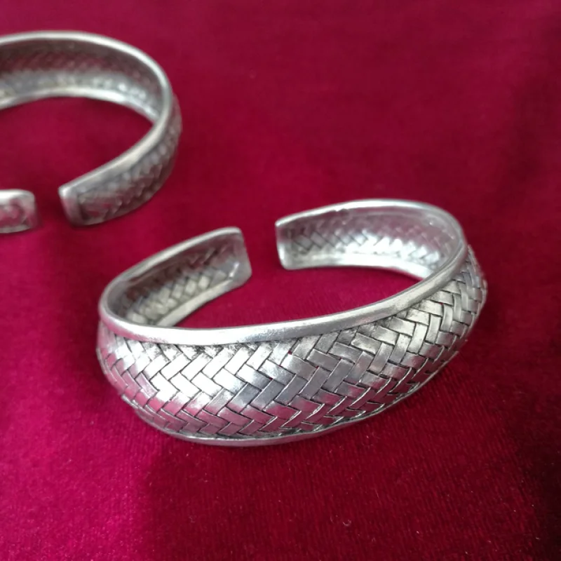 

Оригинальные мужские и женские индивидуальные плетеные браслеты ручной работы изогнутые Узкие Ретро с открывающимся браслетом Универсаль...