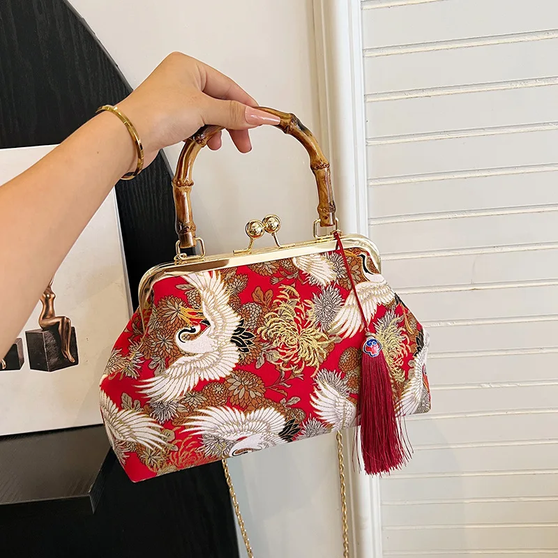 Рисунок 3 - Женская винтажная сумка-кошелек с бахромой