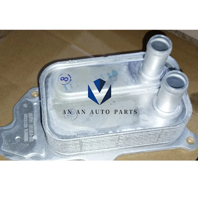 

Оригинальный CHANGAN CS75PLUS CS85 CS95 UNI-K UNI-T UNI-V масляный радиатор в сборе D20T014-1100