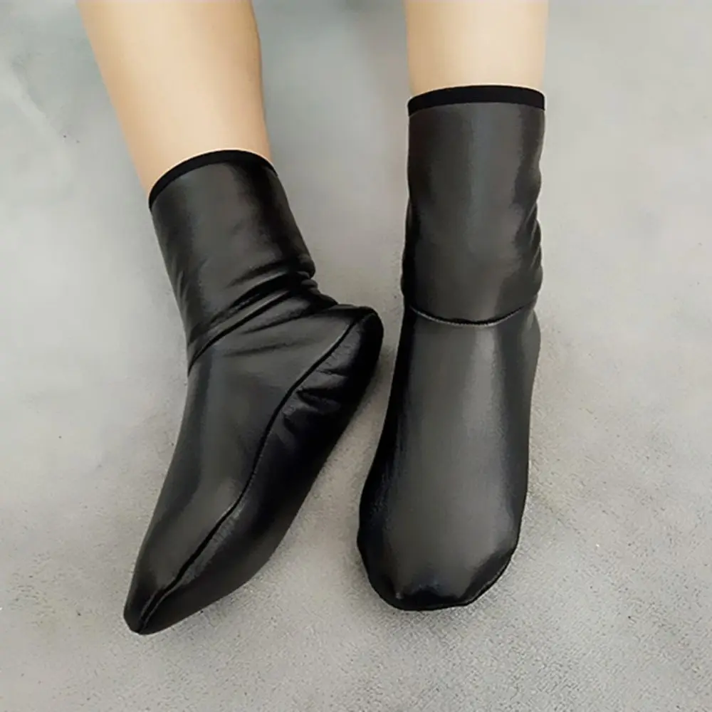 

Winter New Warm PU Leather Coral Fleece Boot Slipper Unisex Indoor House Soft Non-Slip Socks Children Comfortable Middle Socks
