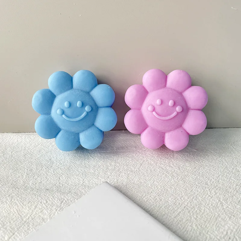 

Smile Face Flower Shape Candle Mold Flower Shape Candle Wax Mould DIY Smiling Flowers Soap Model Molds Candle Making Supplies