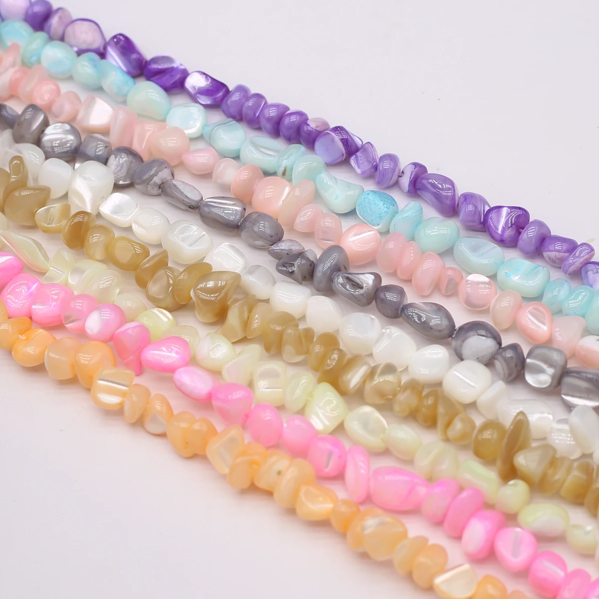 

Natural Irregular Colorful Shell Beads Polished Dyed Mother of Pearl Chip Beaded Necklace Accessories Jewelry Making Bracelet