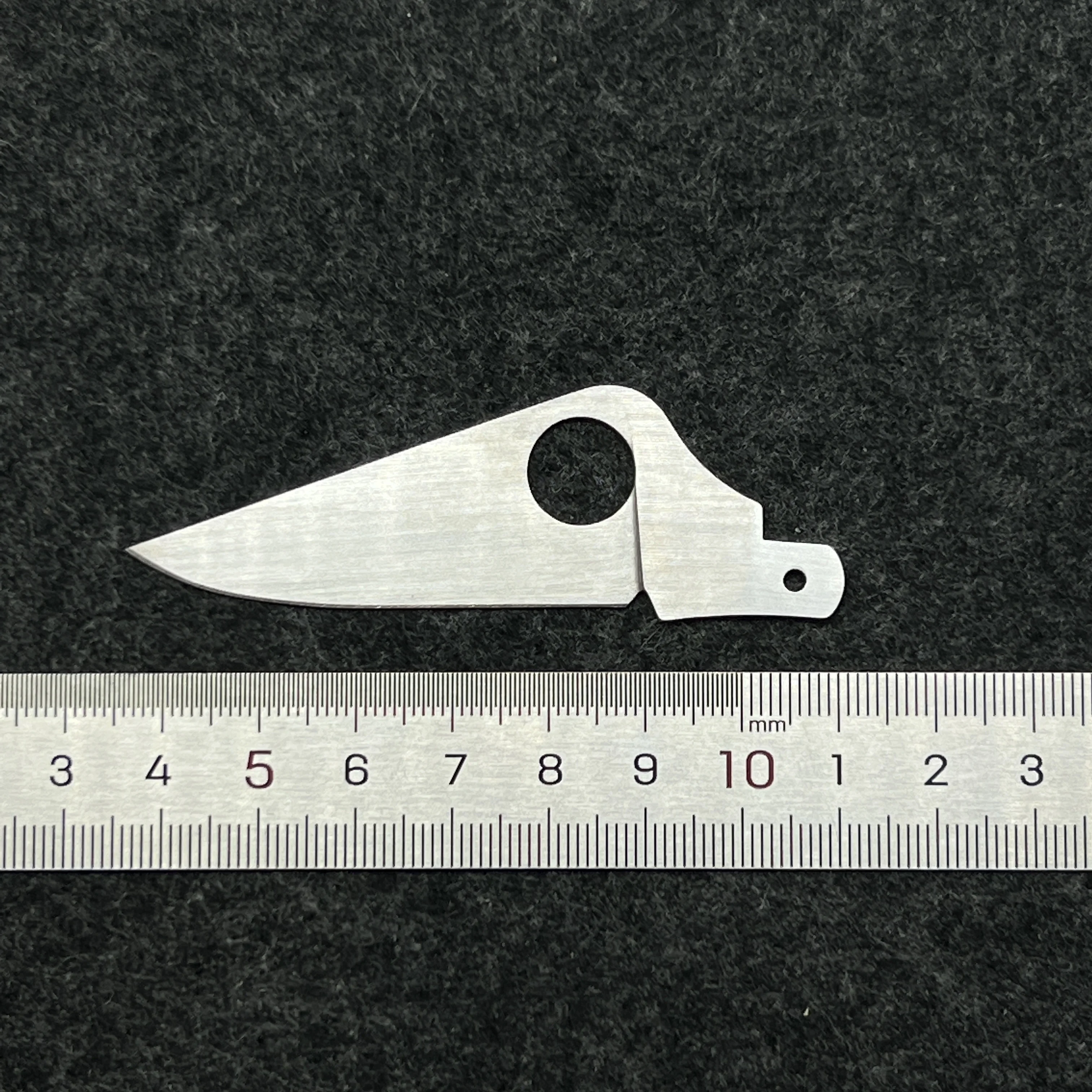 1 шт. ручной работы VG10 стальное сочивое лезвие для 84 мм Victorinox Swiss Army Knife SAK DIY