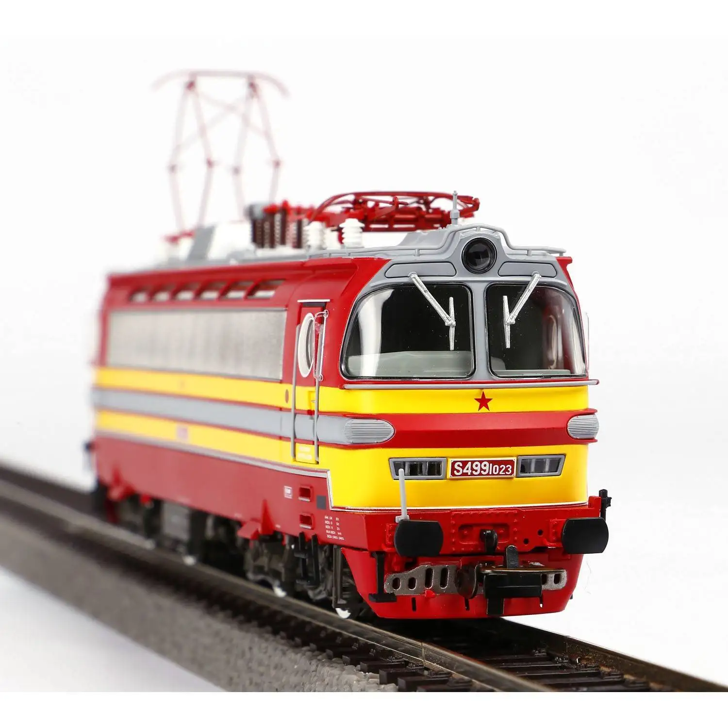 PIKO 51380 Электровоз BR S499 CSD IV + разъем для декодера PluX22 |