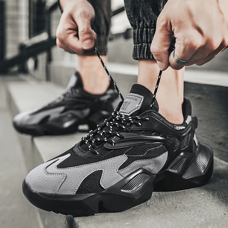 New Men's Chunky Sneakers Lightweight Casual Running Shoes Breathable Mesh Outdoor Summer Sport Tennis Shoes Male Footwear