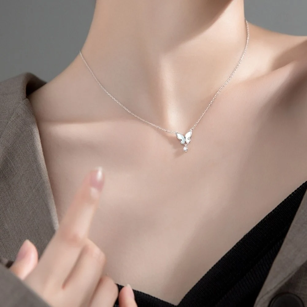 

Fashion Necklace Popular Jewelry Flash Diamond Pendant Exquisite Butterfly Shell Necklace Collarbone Chain Temperamental