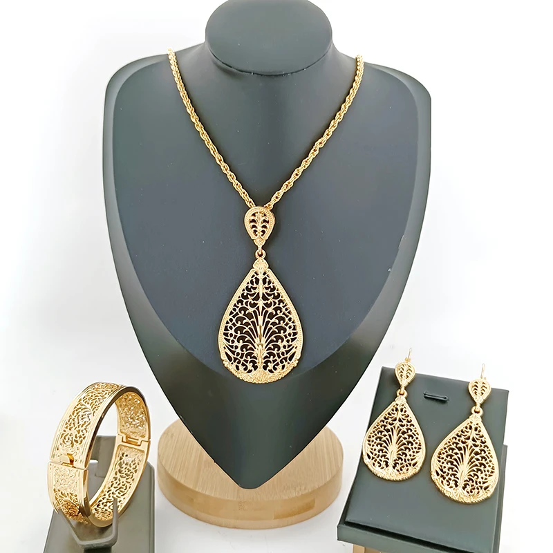 

Moroccan Wedding Jewelry Set Arabian Di Women Cuff Bracelet Hollow Flower Design Pendant Women Earrings Necklace Set
