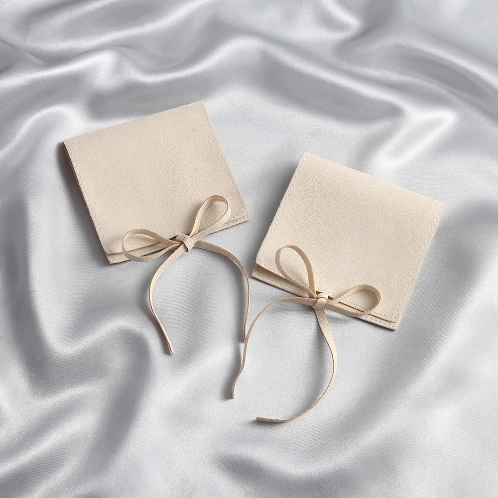 Wholesale Beige Microfiber Jewelry Ring Earrings Suede Envelope Bag with Rope Storange Packaging Pouch Wedding Gift Party