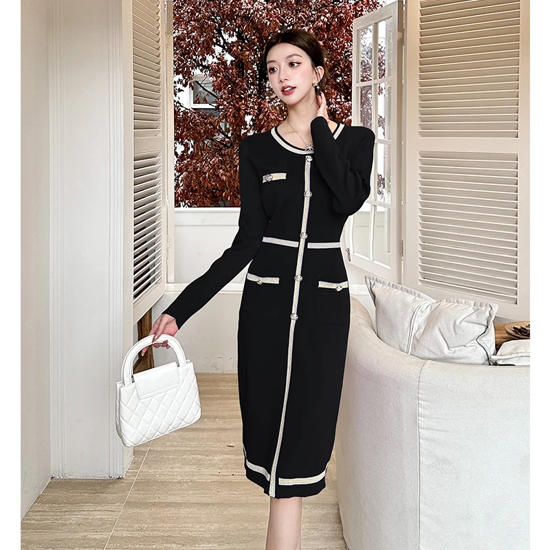 Элегантное женское трикотажное платье с круглым вырезом и длинным рукавом на