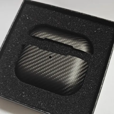 Чехол для AirPods Pro 3 из углеродного волокна CHENYIQING