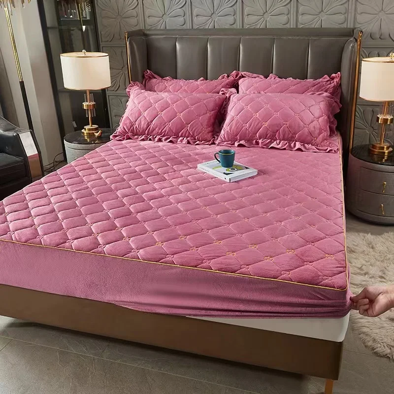 

Плюшевый стеганый наматрасник-роскошный защитный наматрасник с вышивкой (наволочка в комплект не входит)