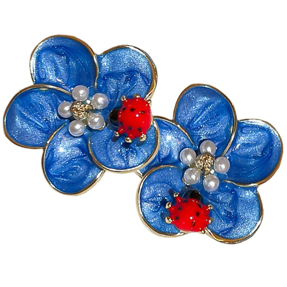 

Женские серьги «божья коровка»