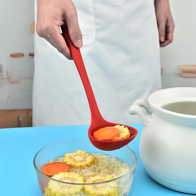 Маленькая утолщенная силиконовая ложка столовая посуда японская кухонная