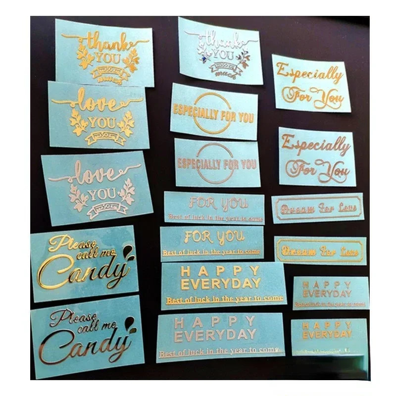 Металлическая наклейка с английскими буквами