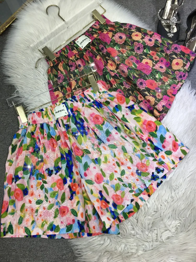 2023 New Fashion Summer Women Hot Shorts Hot Drilling Printed Floral Wide Leg Pants All-match Elastic High Waist A-line Shorts