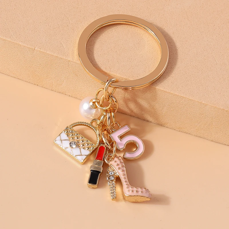 Брелок для ключей с имитацией губной помады